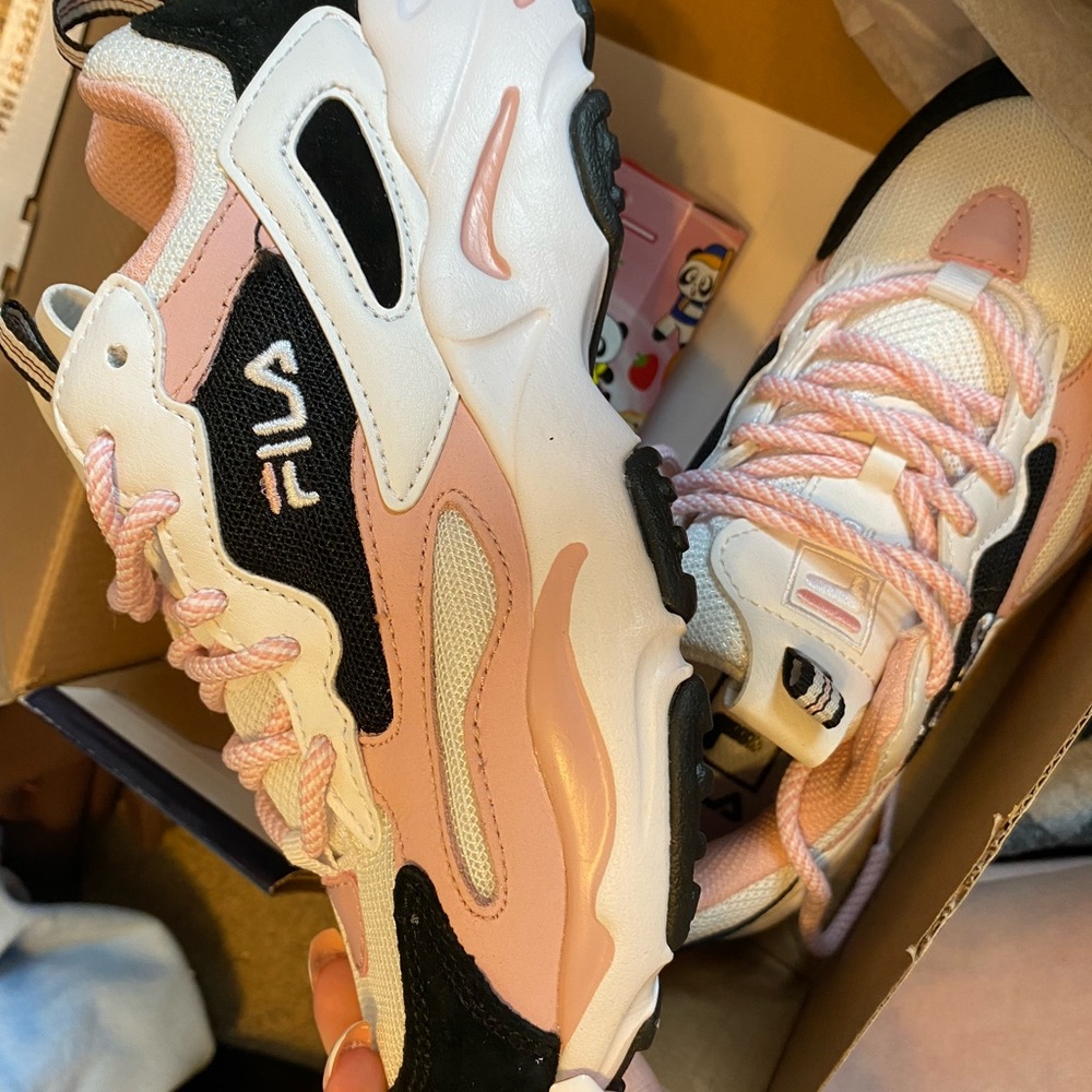 PINK MULTICOLOR FILA DAD SNEAKERS